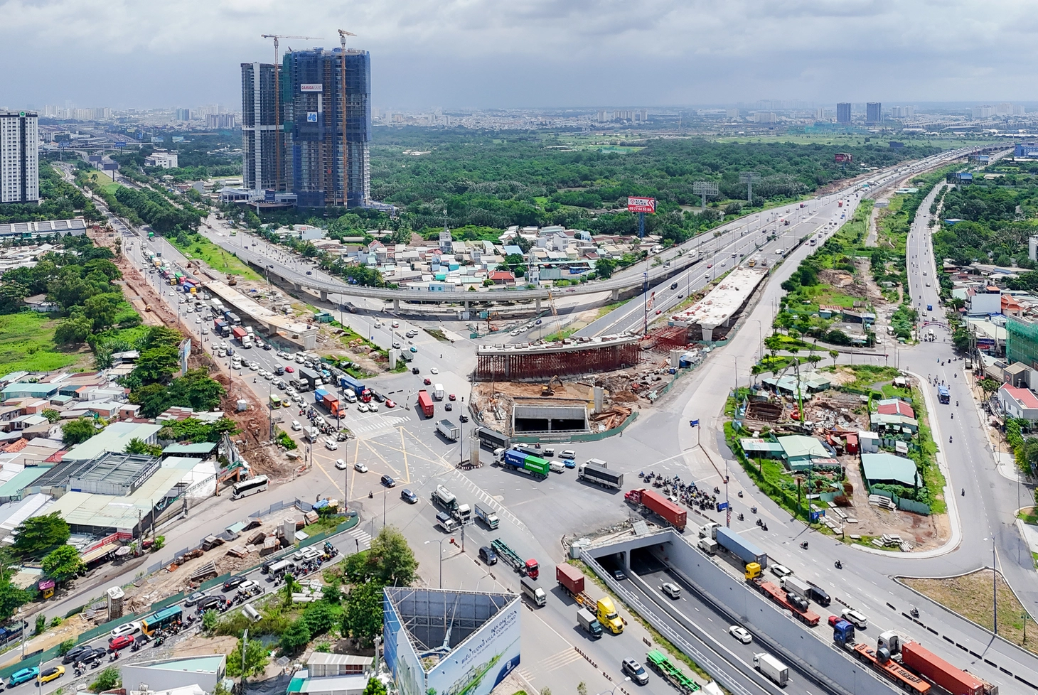 Thống xe nhánh cầu vượt từ Đồng Văn Cống đi nút giao An Phú TP.HCM - Ảnh 10.