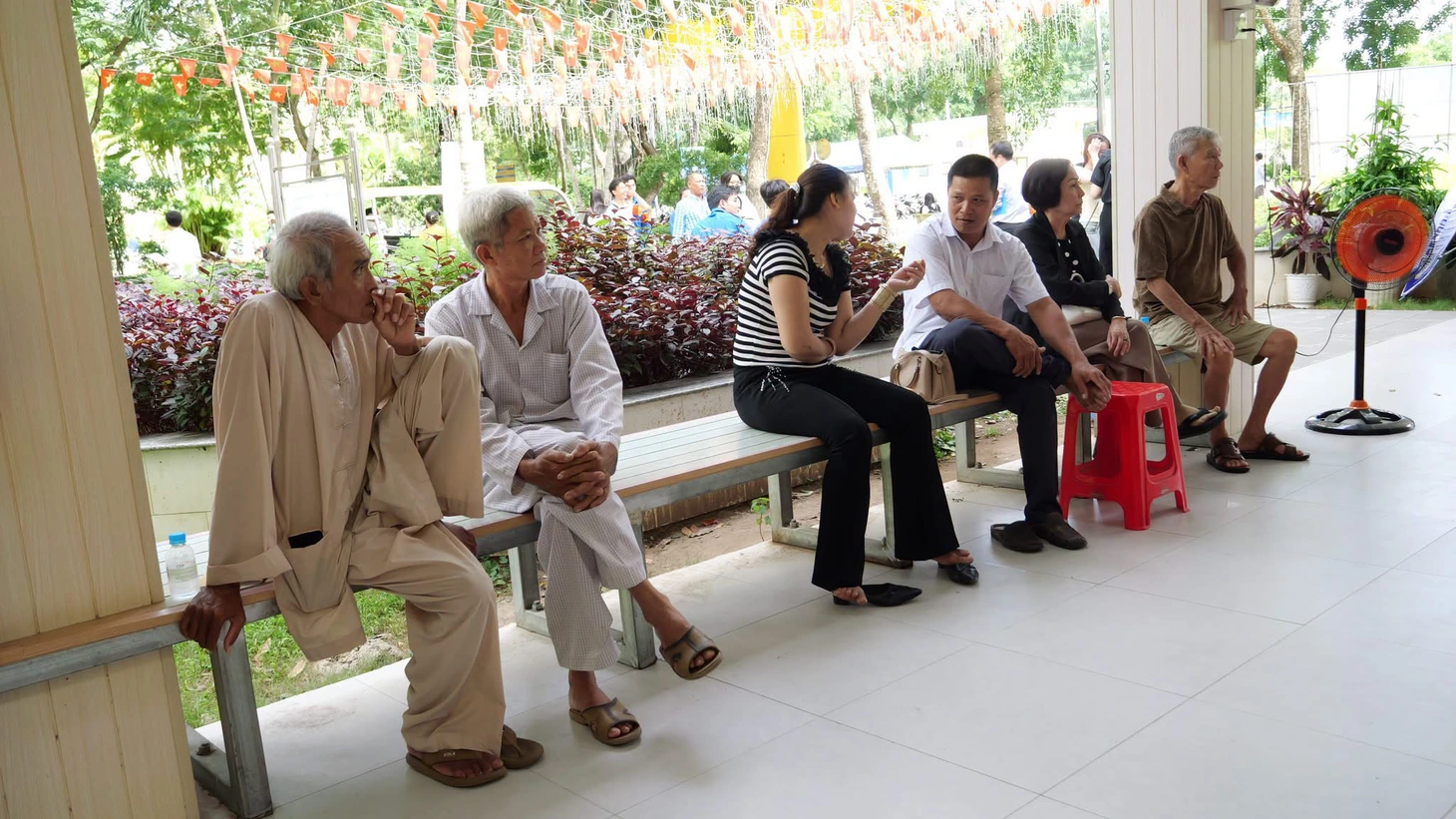 Những hình ảnh dễ thương ngày nhập học của tân sinh viên - Ảnh 8.