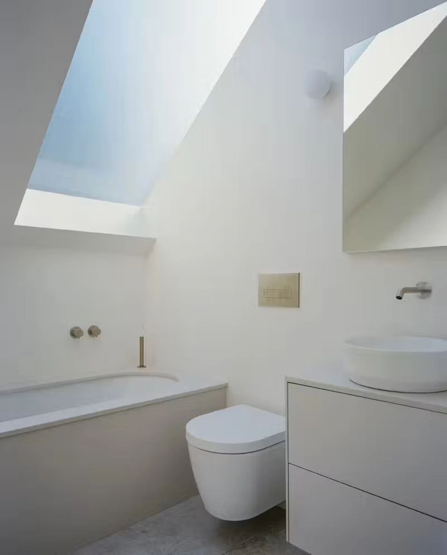 Ngôi nhà 40m2 được rao bán với giá 1 triệu bảng Anh - Ảnh 18.
