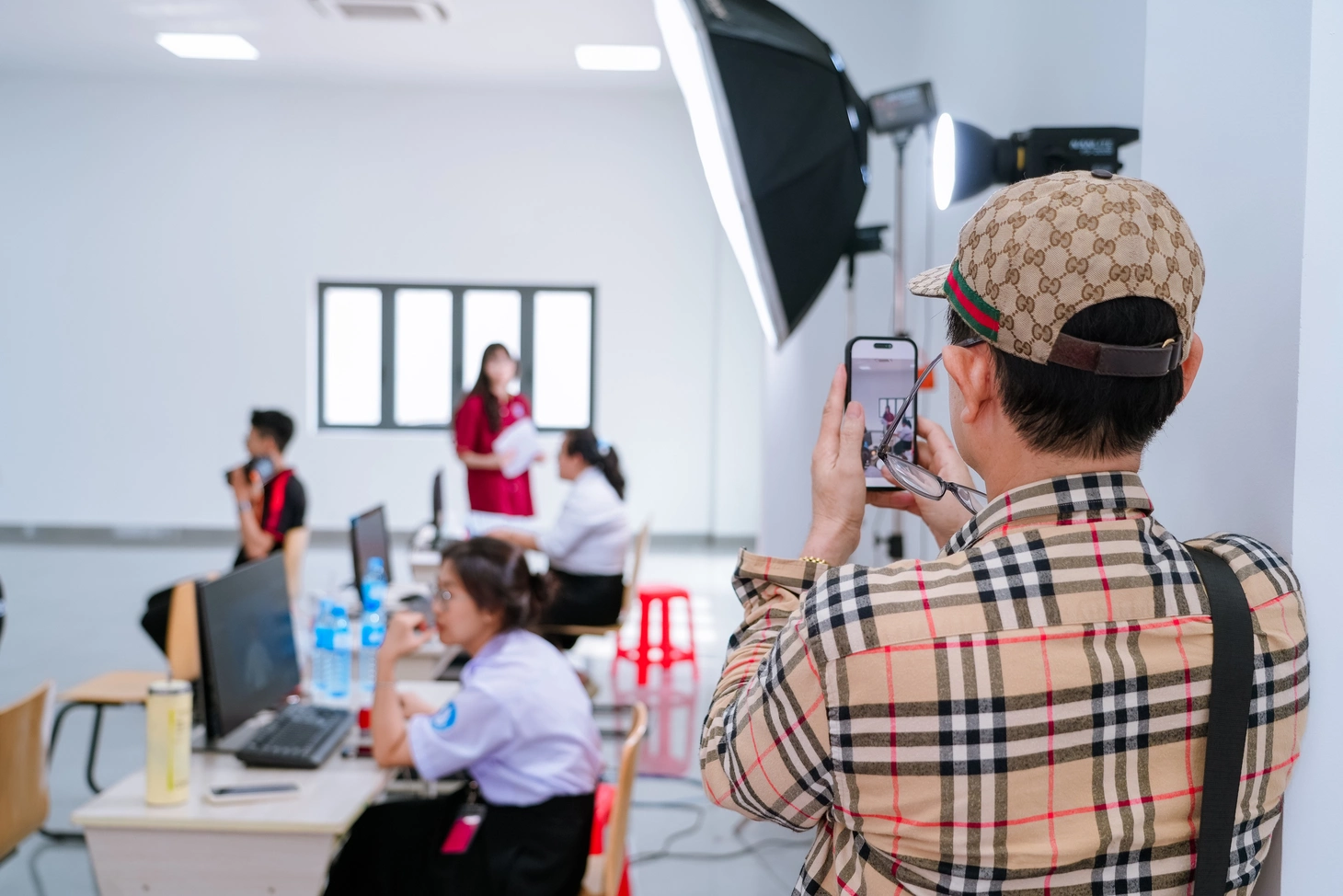 Những hình ảnh dễ thương ngày nhập học của tân sinh viên - Ảnh 6.