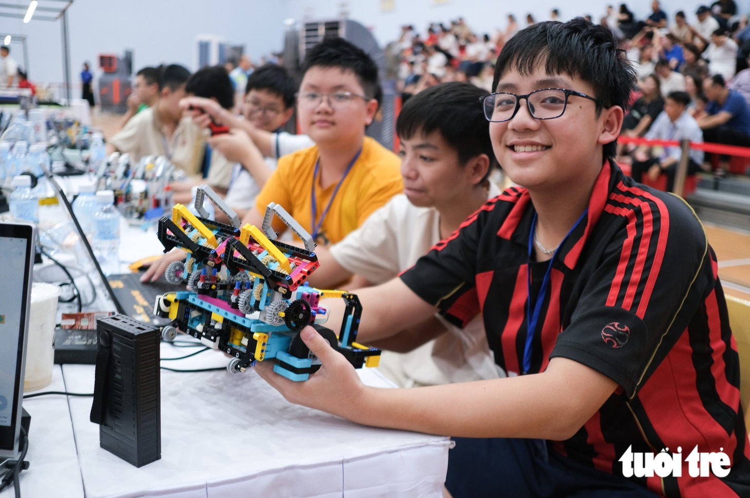 Tinh anh cả nước tranh tài tại vòng chung kết cuộc thi lắp ráp, lập trình robot - Ảnh 2.