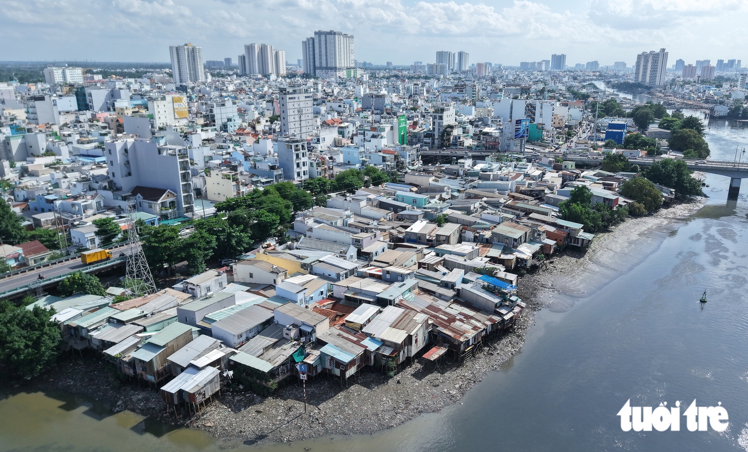 Toàn cảnh bờ Nam kênh Đôi: Hàng ngàn căn nhà chông chênh chờ giải tỏa - Ảnh 4.