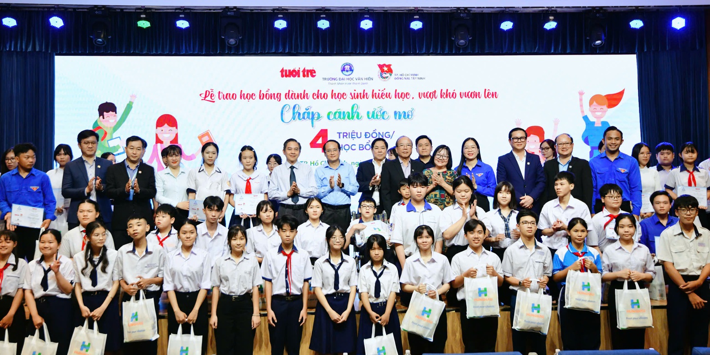 Giấu bạn, lớp trưởng viết thư nhờ ‘Chắp cánh ước mơ’ giúp bạn cùng lớp - Ảnh 11.