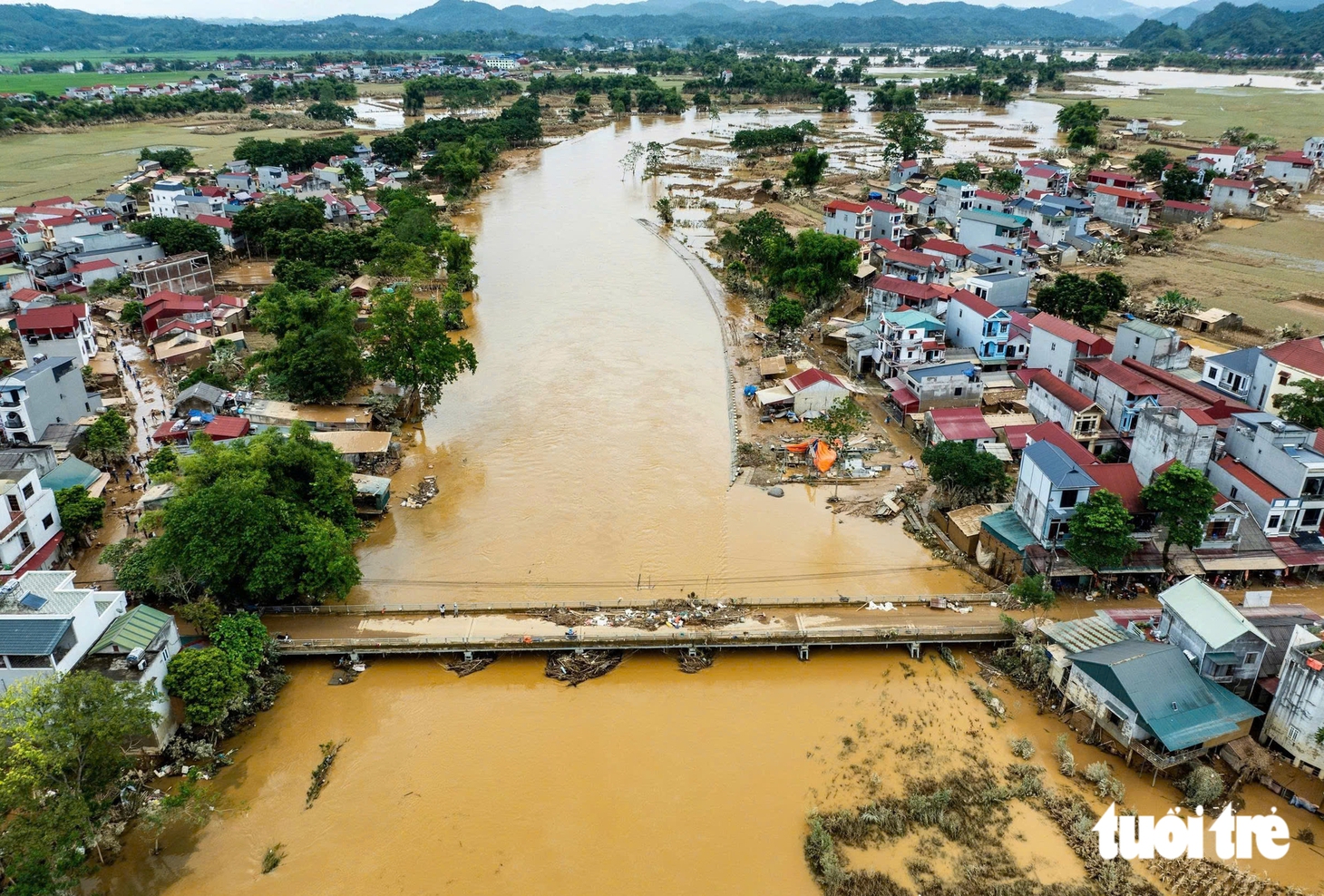 Chạy lũ năm thứ 3 liên tiếp, người dân Thất Khê mong thoát cảnh ngập lụt triền miên - Ảnh 1.