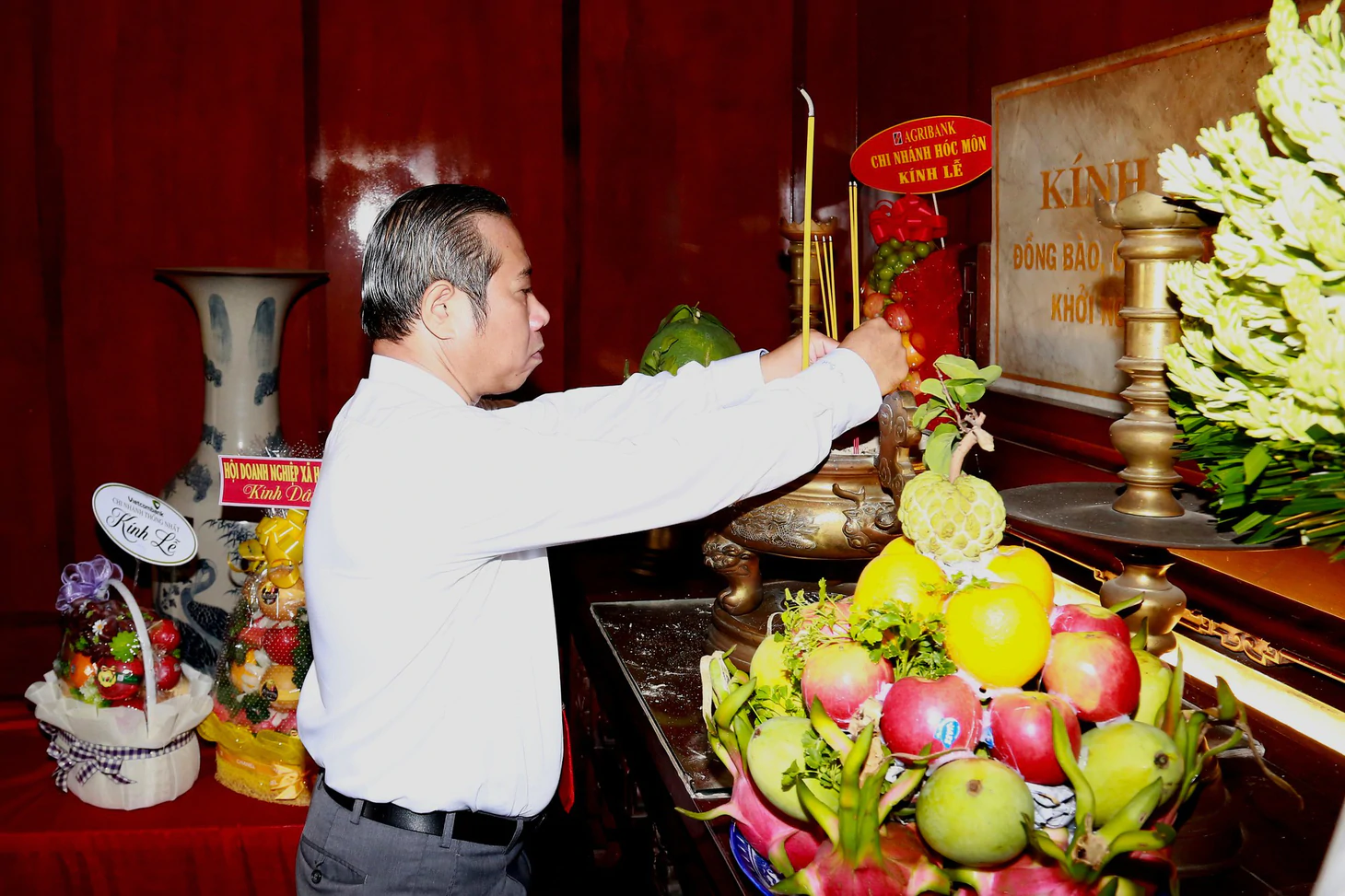 Xã Bà Điểm, Hóc Môn, Xuân Thới Sơn, Đông Thạnh tổ chức lễ giỗ 85 năm ngày hy sinh của 5 nguyên lãnh đạo Đảng - Ảnh 2.