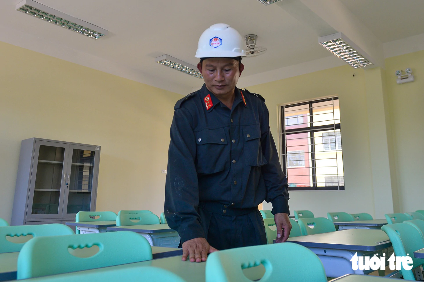 'Chạy nước rút' hoàn thiện trường nội trú liên cấp Quốc Khánh để thầy trò vùng biên cương kịp khai giảng - Ảnh 4.