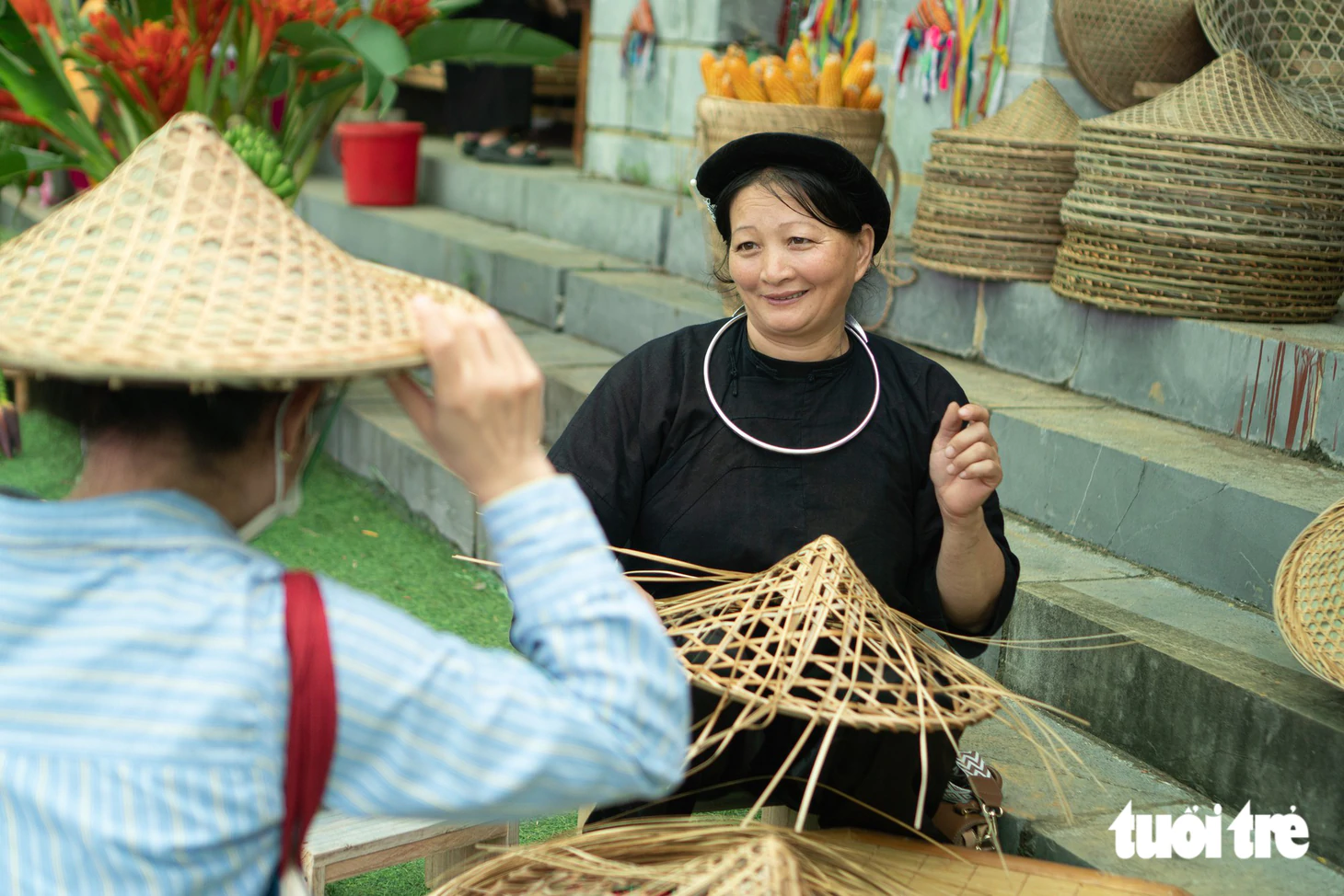 Chợ phiên chỉ họp 3 lần trong năm mở hội tại Hà Nội - Ảnh 1.