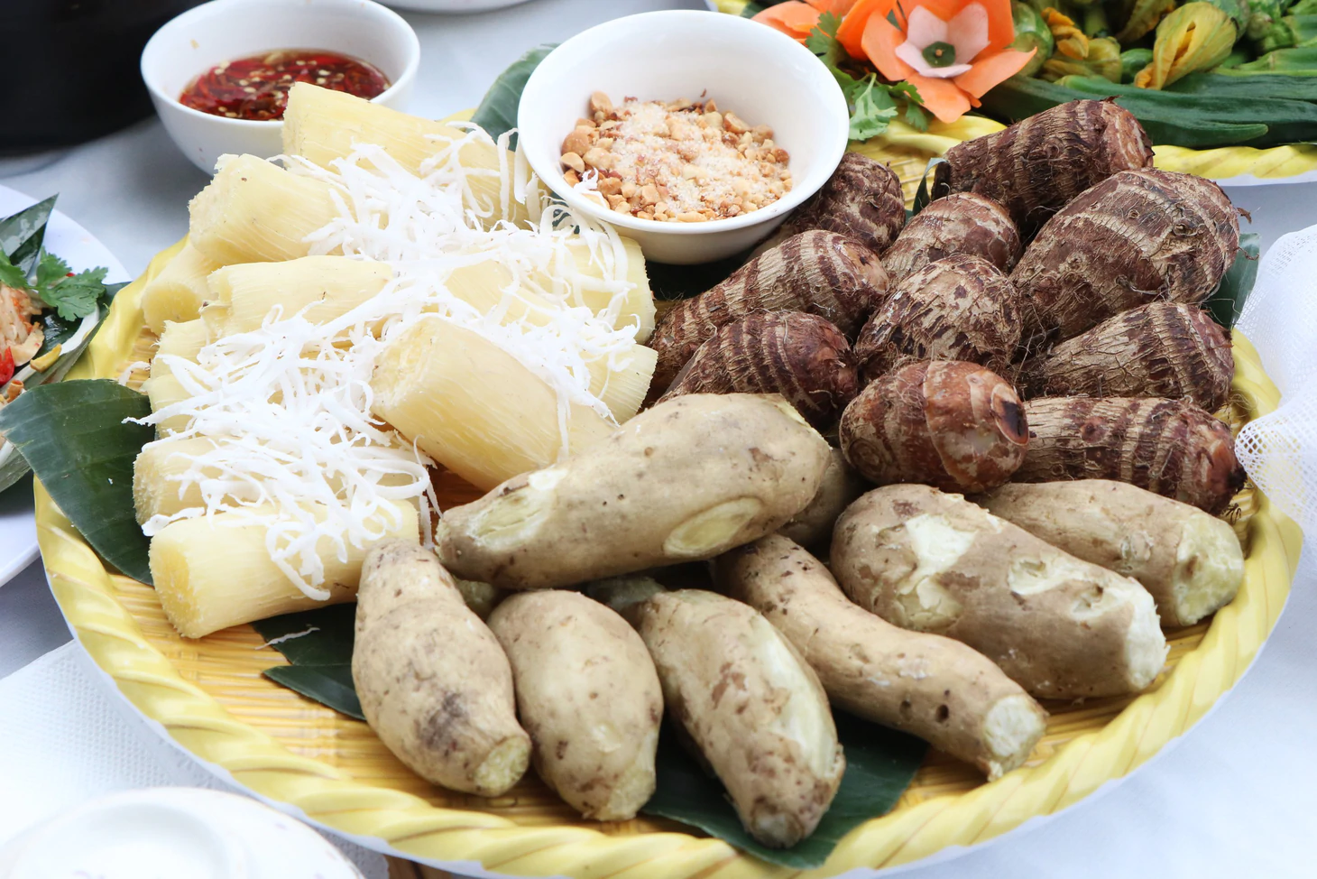 Food tour hội làng Lộc Yên: Khám phá ẩm thực dân gian giữa ‘Miền quê hạnh phúc’ - Ảnh 13.