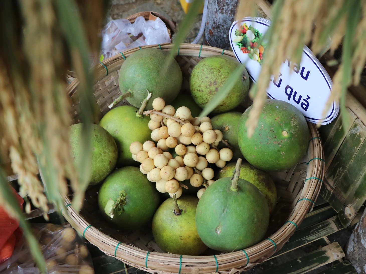 Food tour hội làng Lộc Yên: Khám phá ẩm thực dân gian giữa ‘Miền quê hạnh phúc’ - Ảnh 7.