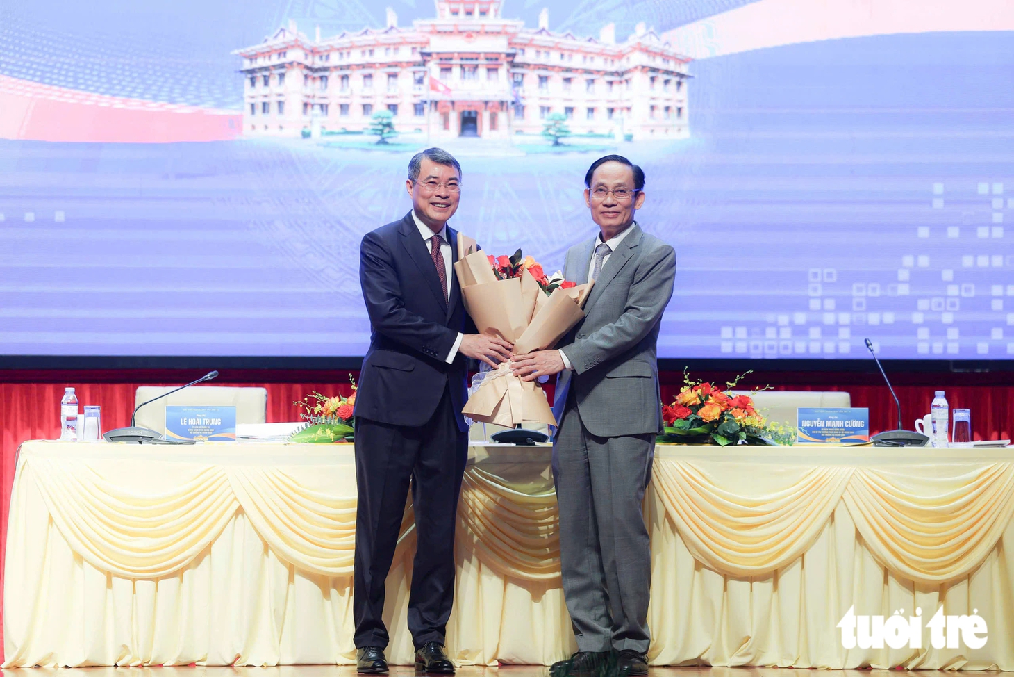 Thủ tướng Lê Minh Hưng yêu cầu sớm thí điểm cơ chế đại sứ, đặc phái viên về công nghệ - Ảnh 4.