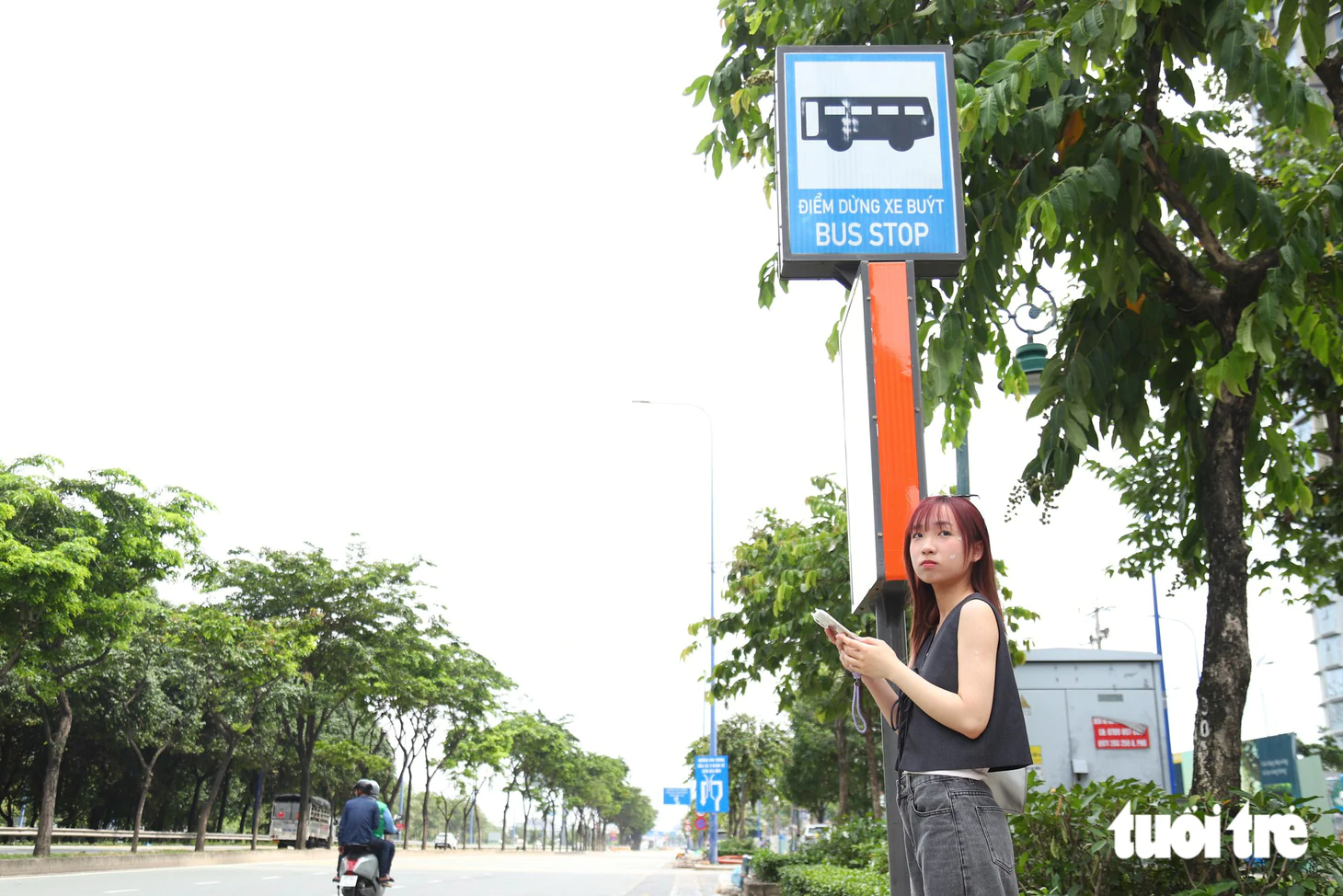 Vi vu trung tâm TP.HCM dịp lễ 2-9 bằng giao thông công cộng - Ảnh 2.