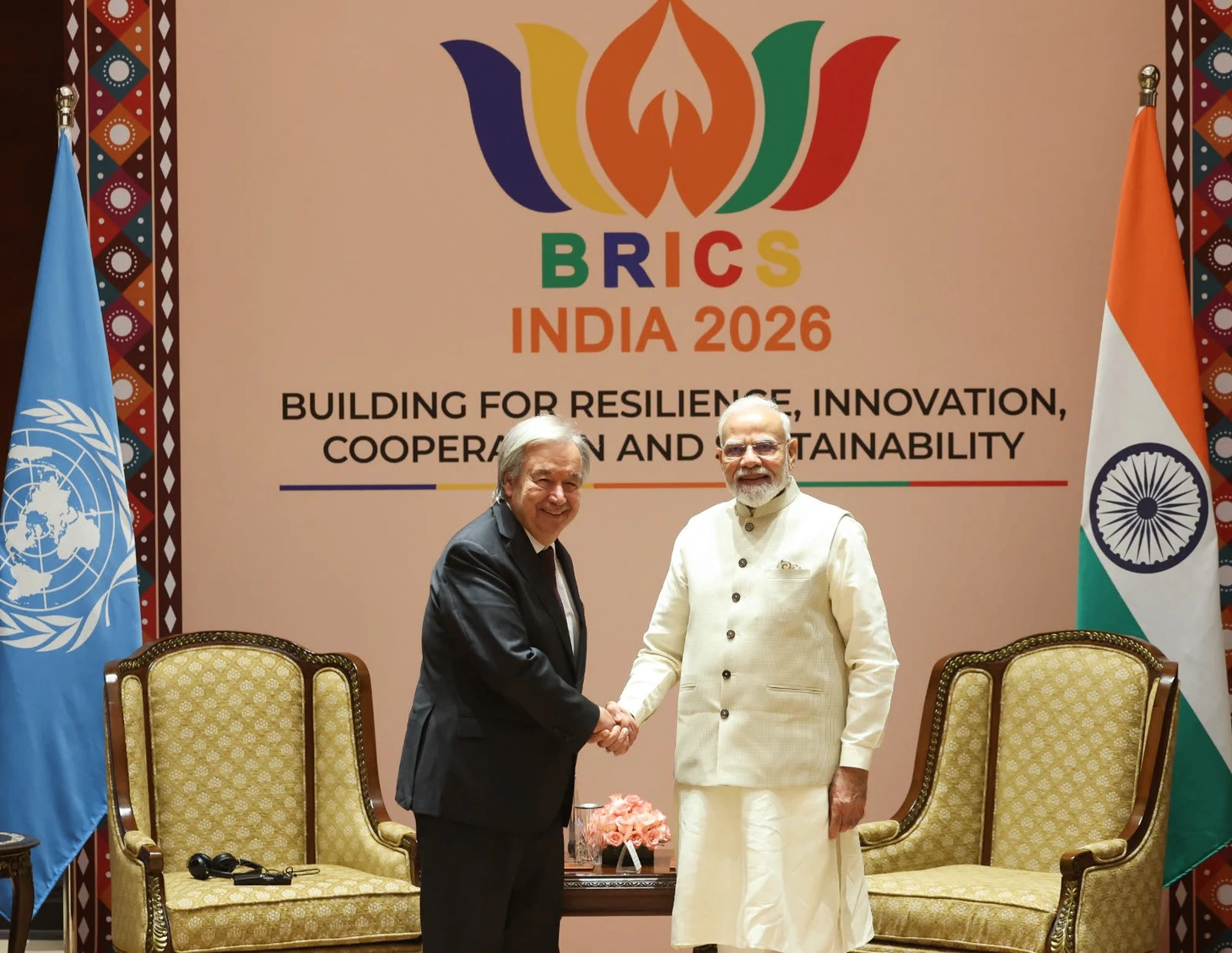 Chùm ảnh: Ấn Độ rộn ràng đón lãnh đạo thế giới dự Thượng đỉnh BRICS lần thứ 18 - Ảnh 11.