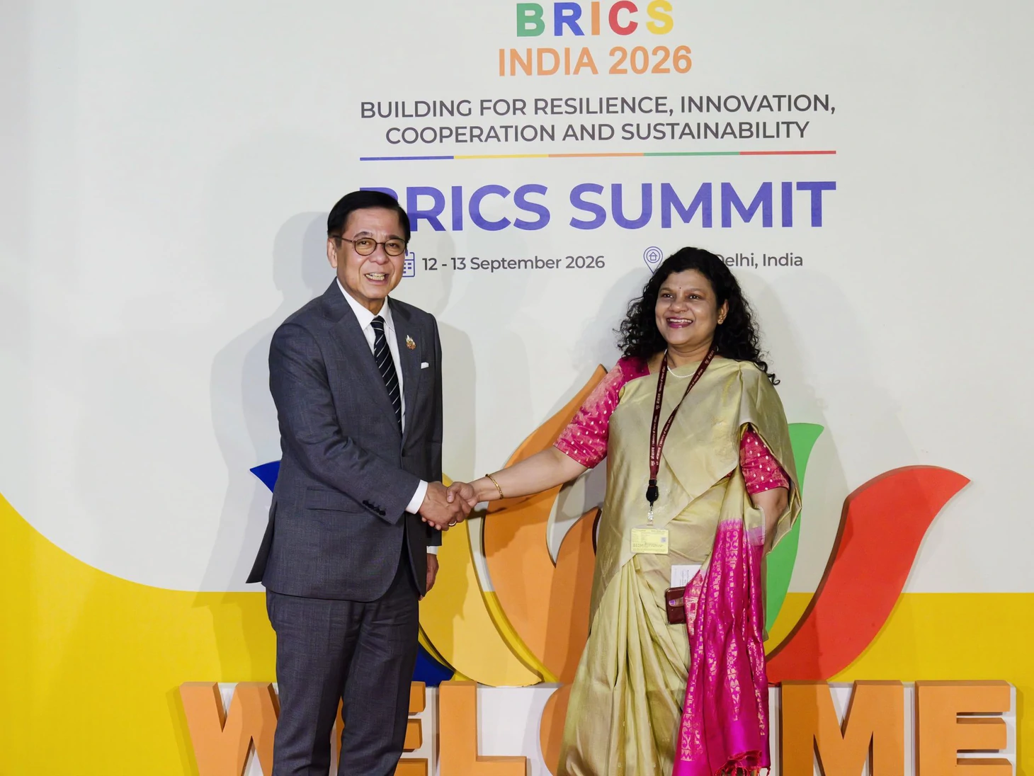 Chùm ảnh: Ấn Độ rộn ràng đón lãnh đạo thế giới dự Thượng đỉnh BRICS lần thứ 18 - Ảnh 9.