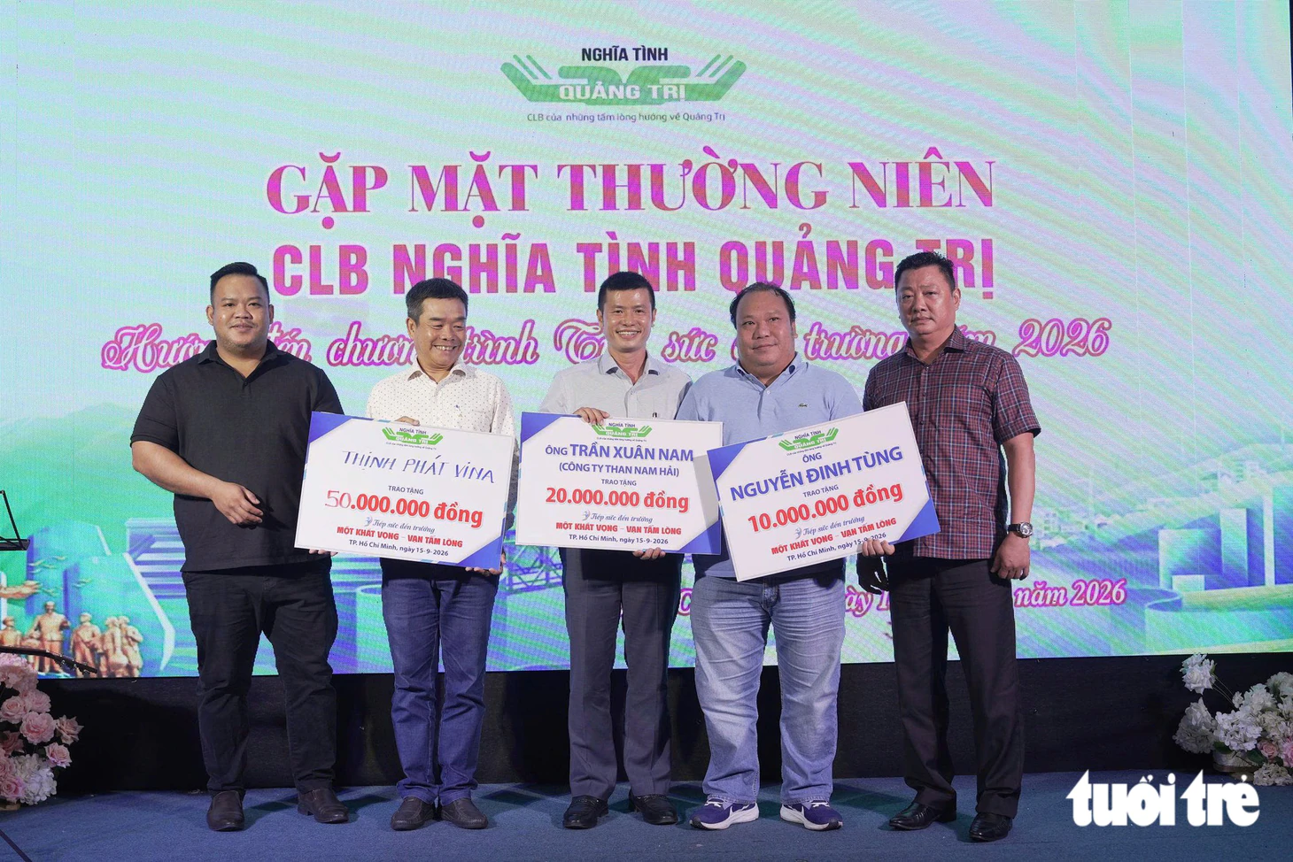 'Những người con Quảng Trị' tiếp sức SV nghèo 2,2 tỉ đồng: Chúng tôi nhận lại sức mạnh! - Ảnh 10.