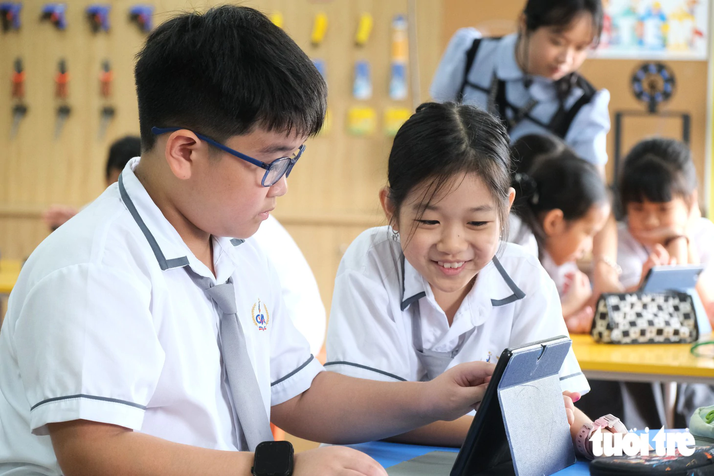 Trường tiểu học công lập 194 tỉ gây sốt với bếp ăn sáng choang, phòng nghỉ bán trú 'xịn sò' - Ảnh 13.