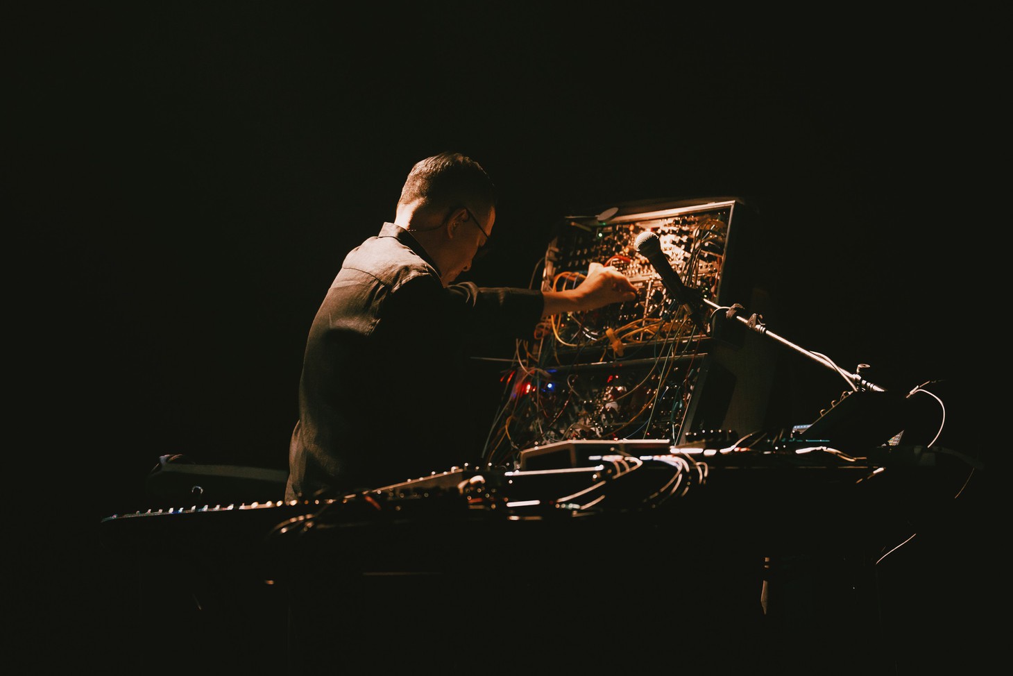 Quốc Trung tổ chức concert đặc biệt nhất nhân dịp được đi xe bus miễn phí - Ảnh 1.