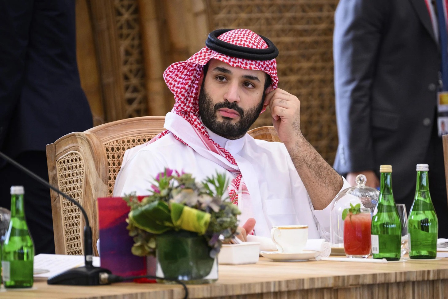 Căng thẳng Saudi Arabia - Houthi: Chuyện người thái tử MBS - Ảnh 2.