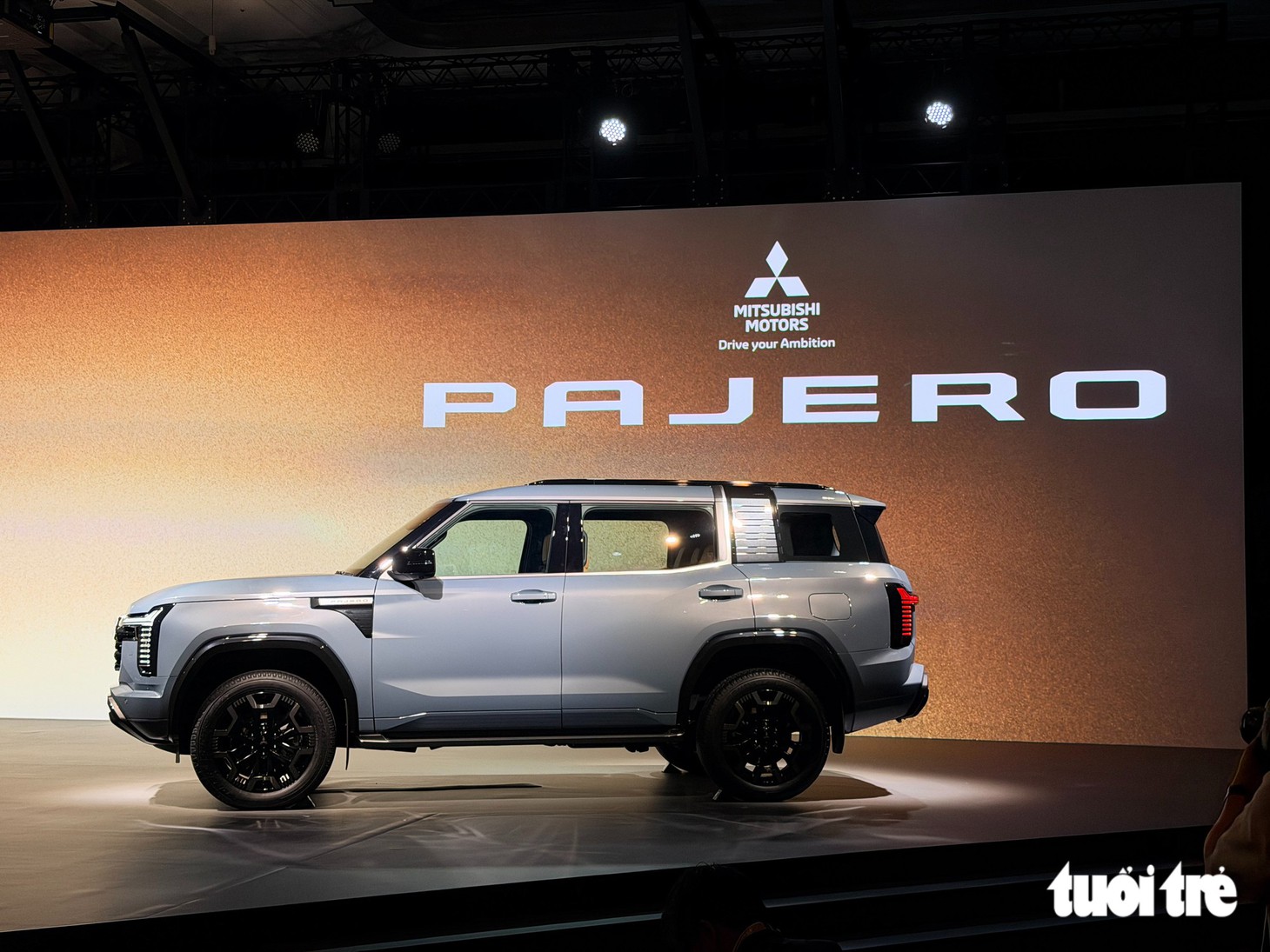 Mitsubishi Pajero đời mới ra mắt: 2 màn lớn, máy dầu, có thể thêm hybrid, lắp ở gần Việt Nam - Ảnh 3.