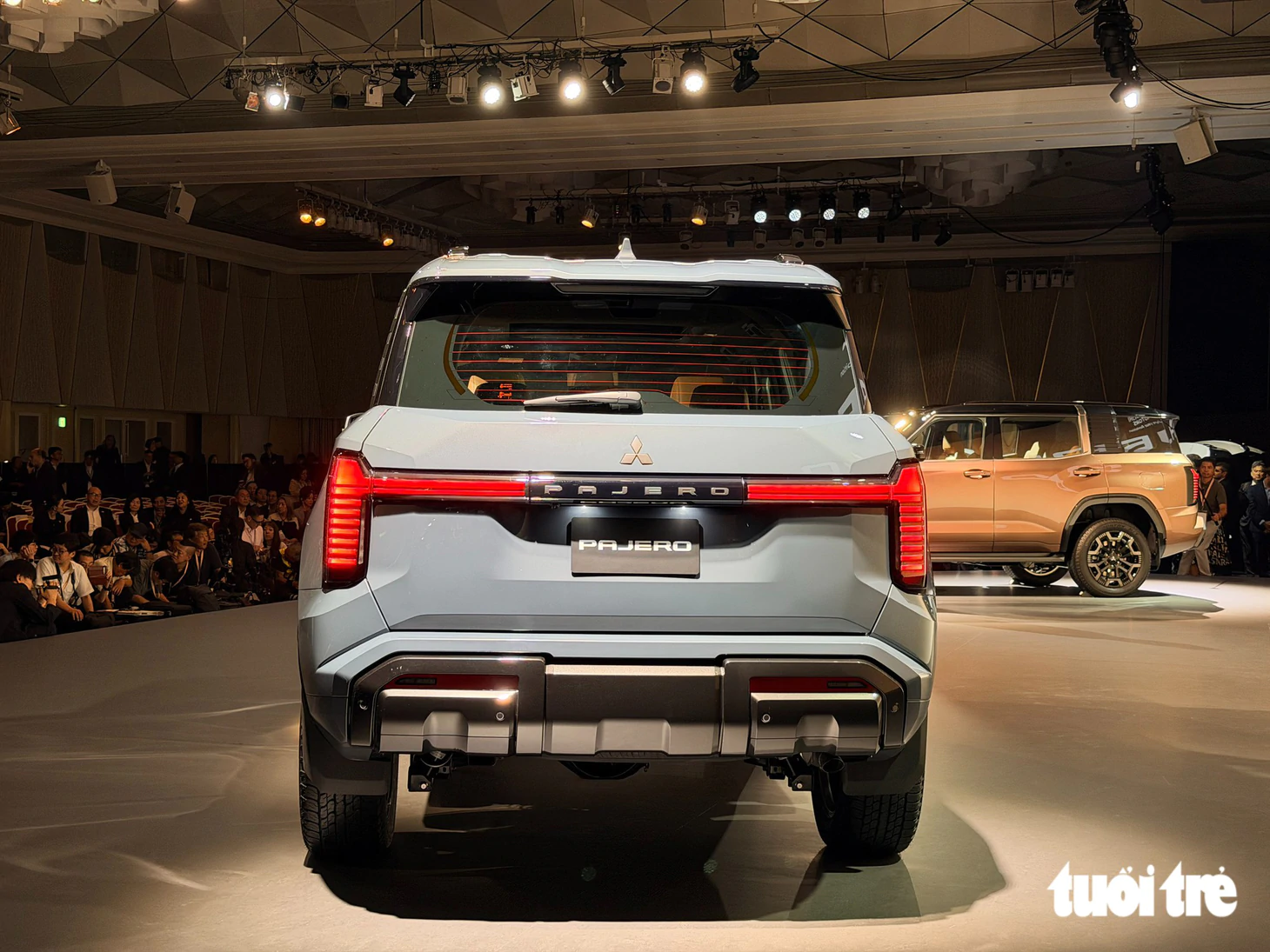 Mitsubishi Pajero đời mới ra mắt: 2 màn lớn, máy dầu, có thể thêm hybrid, lắp ở gần Việt Nam - Ảnh 22.