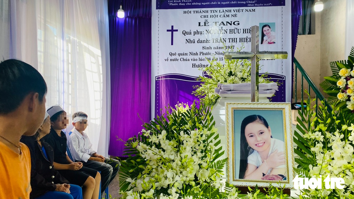Xóm làng xót xa người mẹ ở Đà Nẵng chết vì tai nạn giao thông, để lại 3 con mất cả mẹ cha - Ảnh 1.
