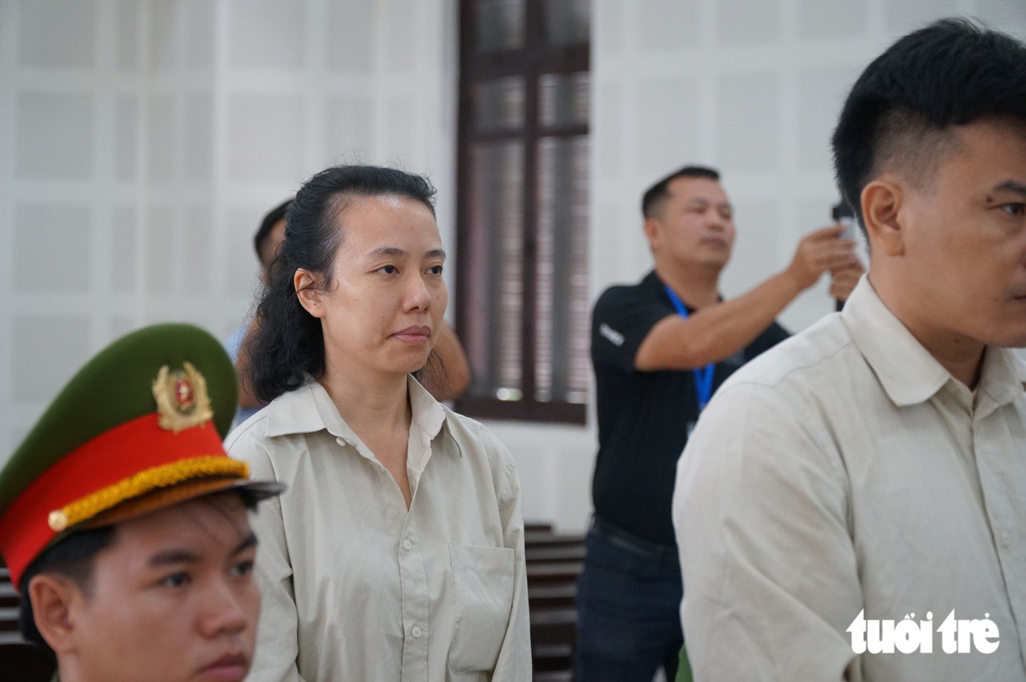 Hình ảnh Nguyễn Quang Hoàng – Tổng giám đốc GFDI cùng thuộc cấp được áp giải tới tòa - Ảnh 5.