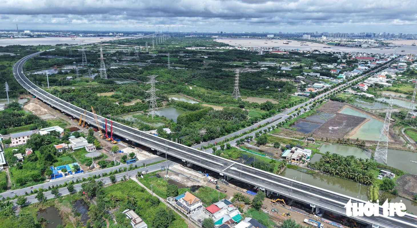 Ngắm cao tốc Bến Lức - Long Thành trước ngày thông xe toàn tuyến - Ảnh 13.