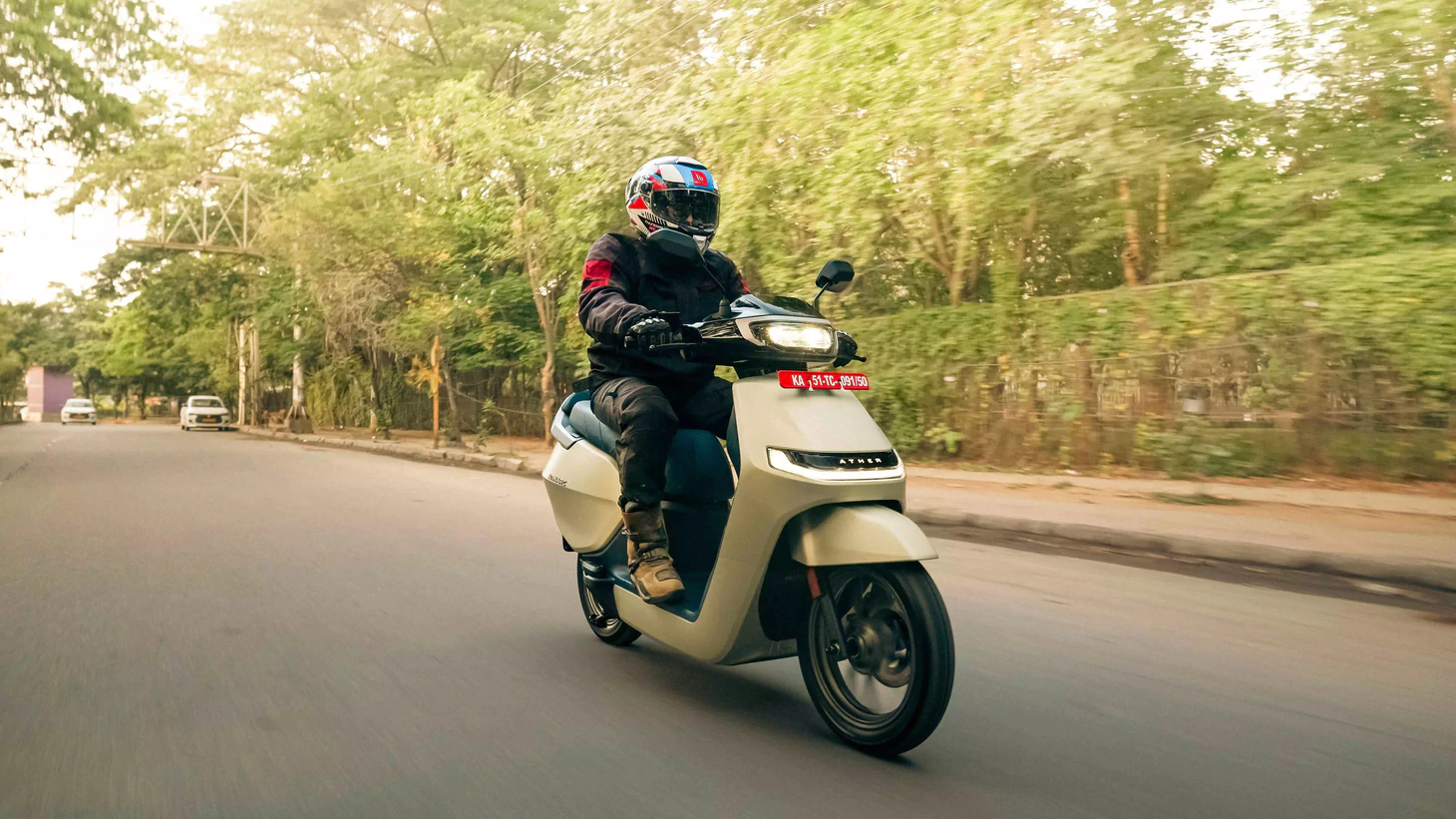 Xe máy điện giá rẻ hơn Honda Vision nhưng sở hữu loạt tính năng như ô tô: Tự mở yên, tìm chìa khóa thất lạc - Ảnh 15.