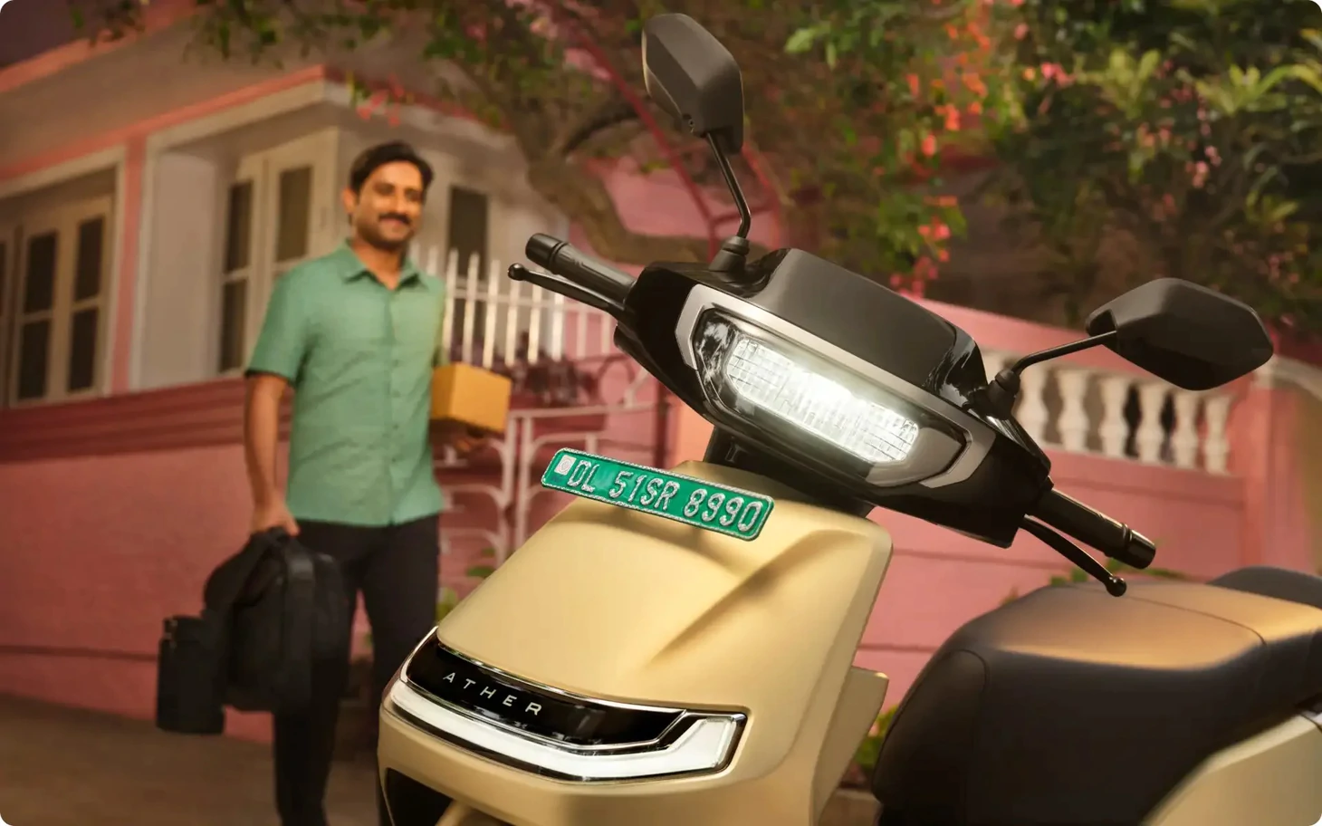 Xe máy điện giá rẻ hơn Honda Vision nhưng sở hữu loạt tính năng như ô tô: Tự mở yên, tìm chìa khóa thất lạc - Ảnh 3.