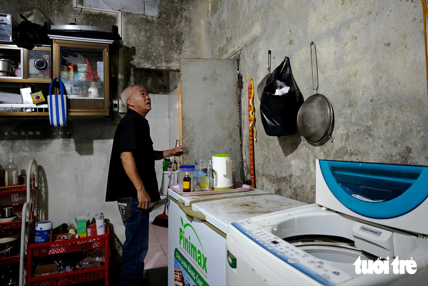 Sống trong lăng vua triều Nguyễn, người dân mong sớm được di dời - Ảnh 5.