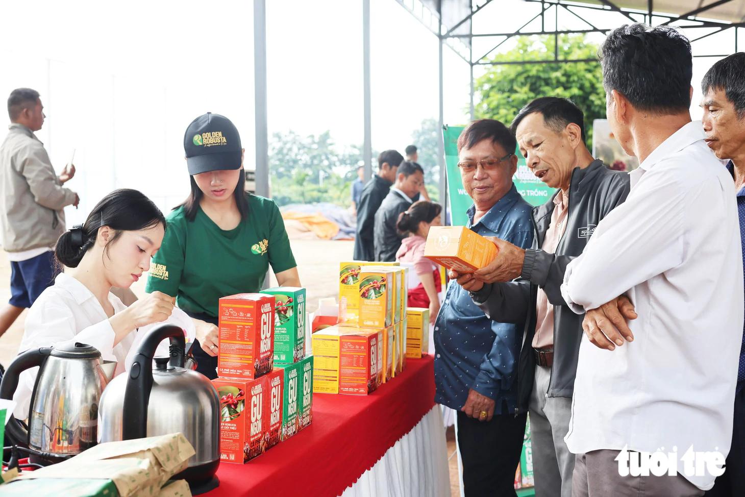 Nông dân Đắk Lắk hào hứng với Workshop 'Nâng giá trị Robusta từ dữ liệu canh tác' - Ảnh 2.