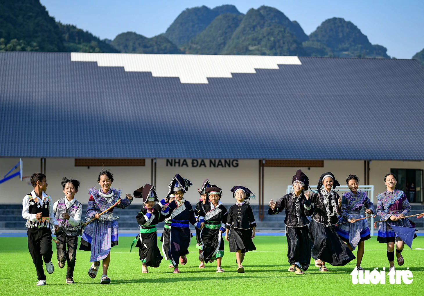 'Ngôi nhà mới' của trẻ vùng biên và kỳ vọng đổi thay bản làng - Ảnh 8.
