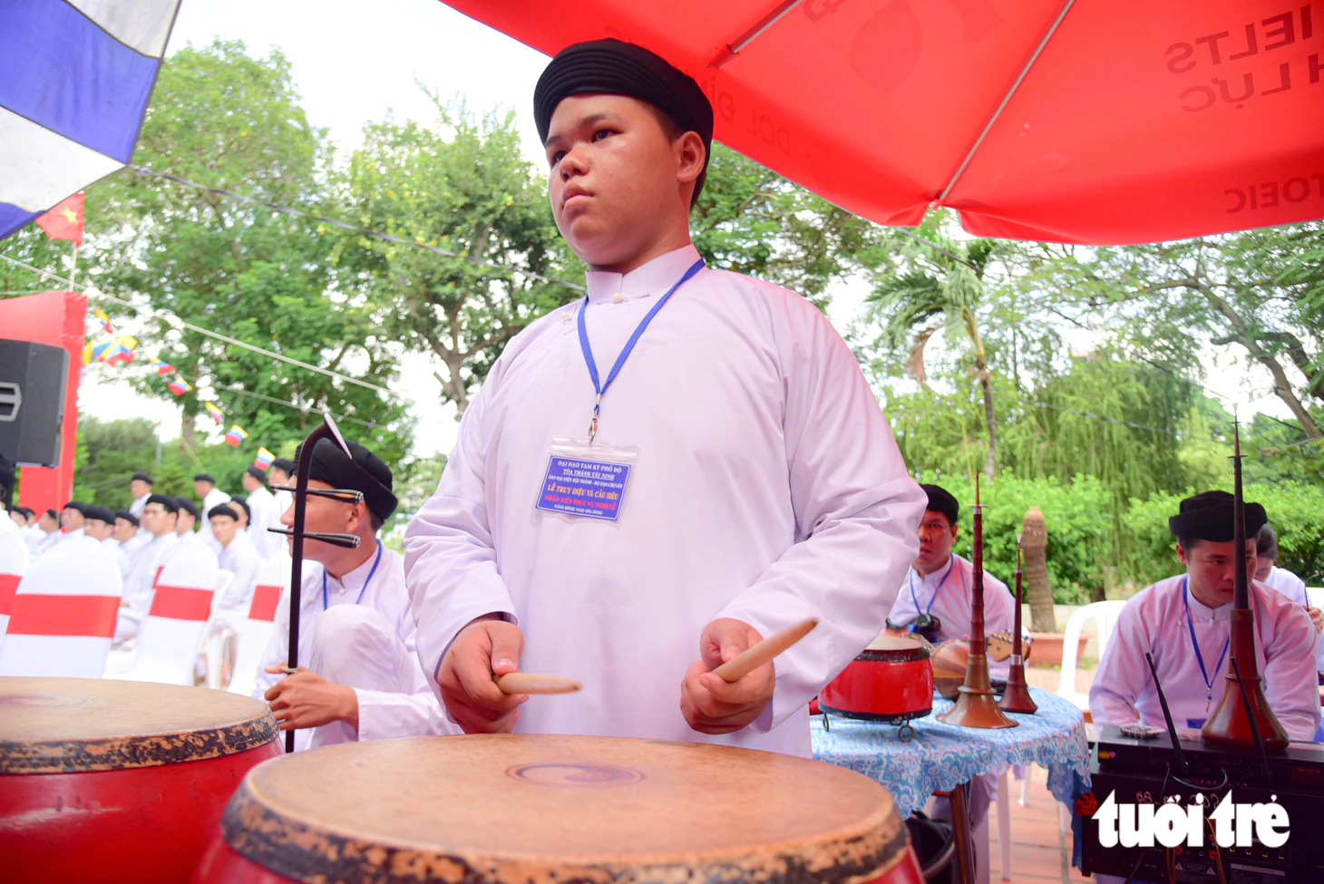 Họ đạo Cao Đài Chợ Lớn cầu siêu cho anh hùng liệt sĩ tại công viên Lê Thị Riêng - Ảnh 10.