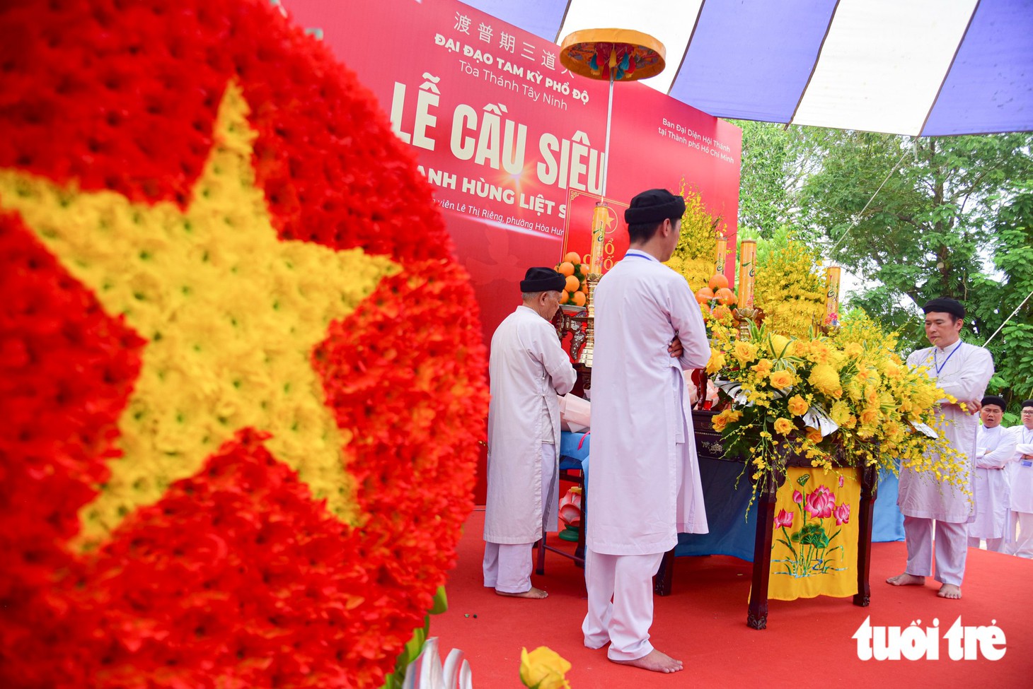 Họ đạo Cao Đài Chợ Lớn cầu siêu cho anh hùng liệt sĩ tại công viên Lê Thị Riêng - Ảnh 13.