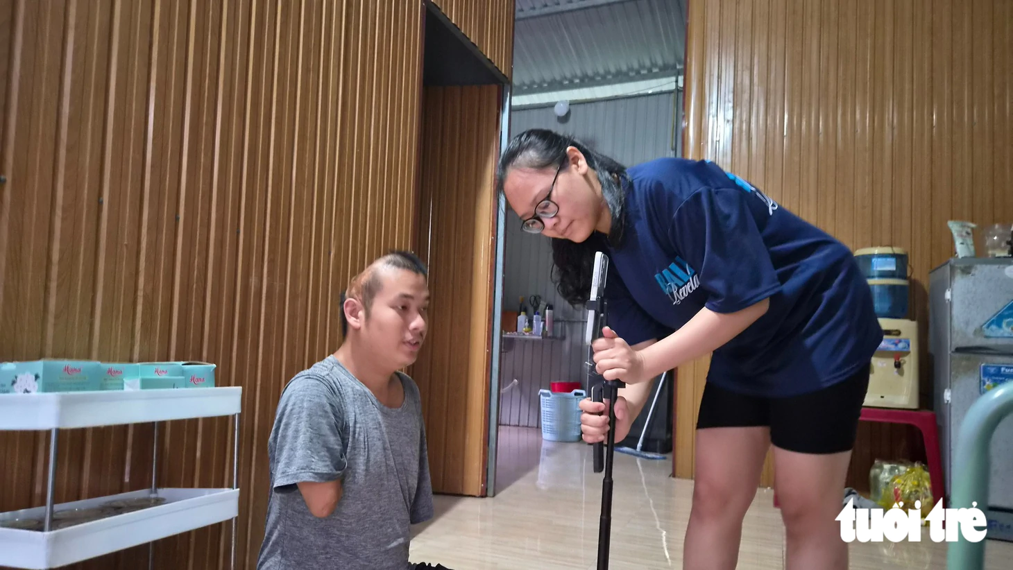 Chuyện tình yêu cổ tích có thật: Không còn đôi tay, anh vẫn nắm tay em đi hết cuộc đời - Ảnh 6.