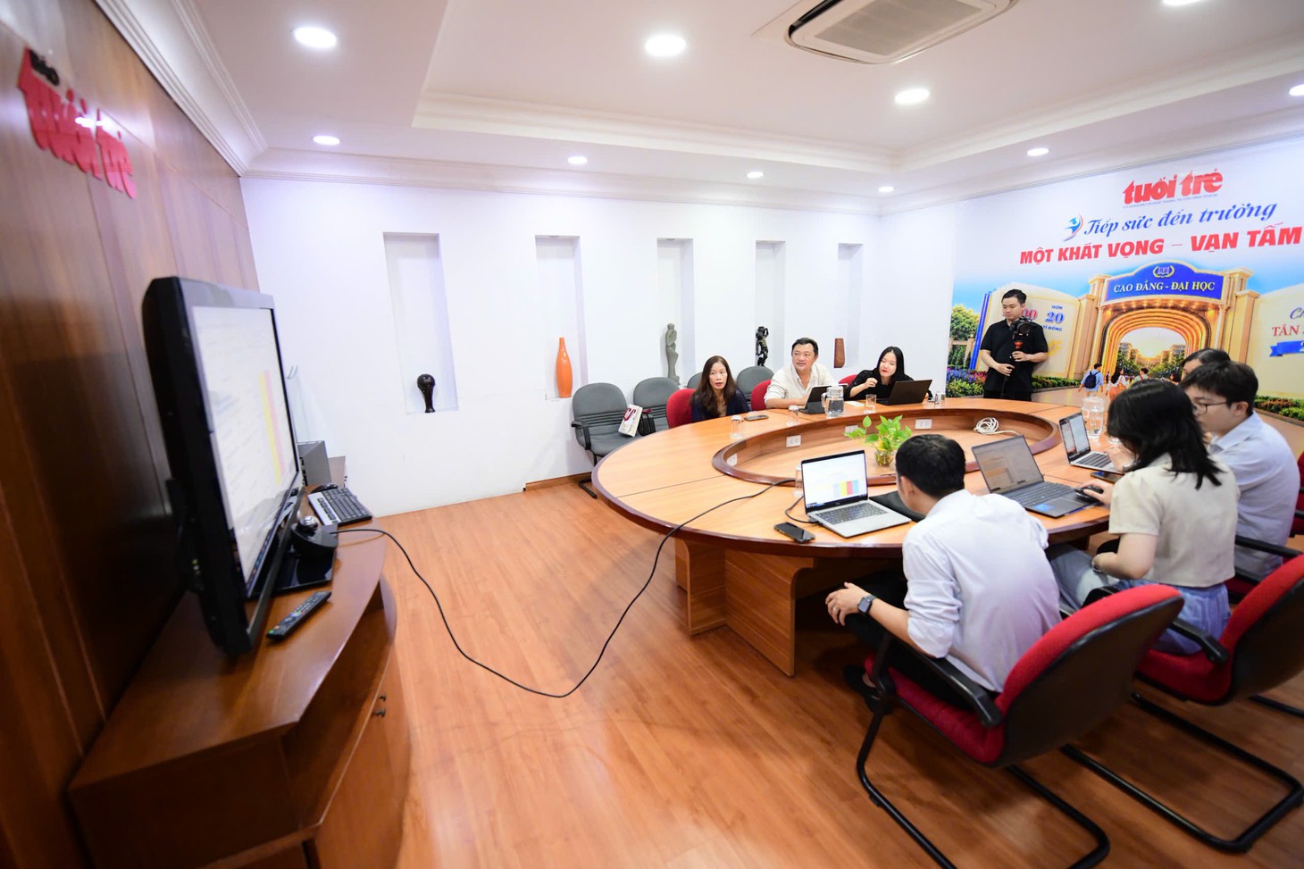 50 năm thành phố nghĩa tình của tôi: Khi lòng tốt được kể từ những điều rất nhỏ - Ảnh 3.