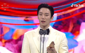 Tổng tài Lee Jun Ho thành siêu anh hùng...nửa mùa - Ảnh 4.