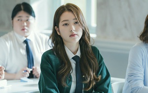 Chị gái Jang Won Young được khen khi đóng Pyramid game