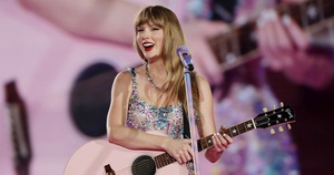 Bữa sáng lúc nửa đêm cùng Taylor Swift ở Singapore