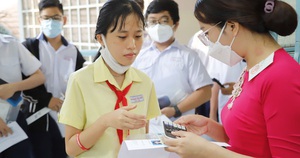Thi lớp 10 Trường Phổ thông Năng khiếu: Tuyển 595, đăng ký 4.000