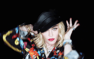 Quá choáng với phim âm nhạc ngắn Confessions II - The Film đầy táo bạo của Madonna - Ảnh 4.