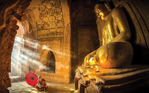 Xá lợi Phật Thích Ca Mâu Ni được tôn trí gần 20 ngày ở Việt Nam dịp Đại lễ Phật đản Vesak  - Ảnh 2.