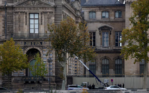 French police may nab Louvre thieves but unlikely to recover their loot- Ảnh 1. French police may nab Louvre thieves but unlikely to recover their loot- Ảnh 1.