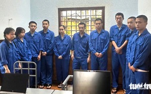Vietnam repatriates 65 citizens rescued from online scam compounds in Cambodia- Ảnh 5.