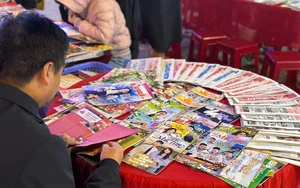 Mời bạn đón đọc Mực Tím 48, phát hành 24-11-2025: Thầy cô cũng là 'idol' mạng xã hội- Ảnh 3.