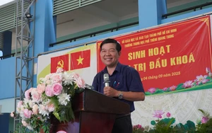 Học trò Quang Trung rộn ràng chào mừng 36 năm ngày thành lập trường- Ảnh 4.