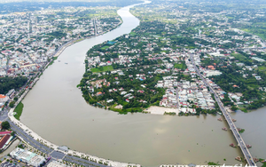 Hydropower dams lower water levels as Vietnam braces for storm Koto - Ảnh 3.