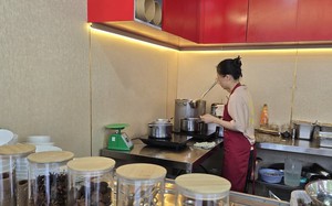 Italian chef to serve traditional Vietnamese beef ‘pho’ at Pho Day 2025 in Ho Chi Minh City this weekend- Ảnh 3.