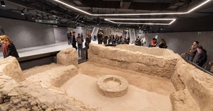 Rome to charge visitors for access to Trevi Fountain - Ảnh 2.