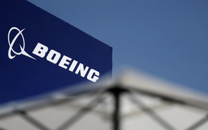 Boeing's biggest 737 MAX model moves to next stage in certification but still faces hurdles - Ảnh 1.