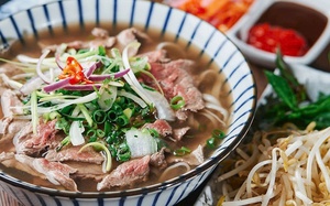 Chủ quán Phở Nhất Vị: 'Điều kéo tôi về Việt Nam chính là phở' - Ảnh 3.